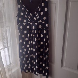 CHAPS polka dot empire waist dress knit jersey